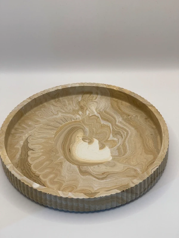 Handmade Round Jesmonite Tray - Image 4